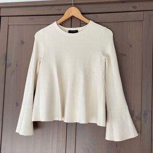 AT | Cream Sweater 👀